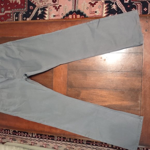 Vince Camuto - Picture 4 of 6